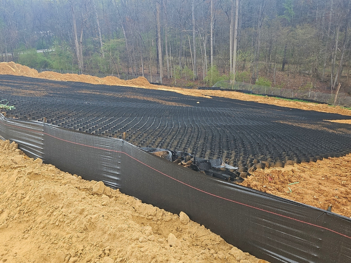 GEOWEB for pre-regulatory landfill closure